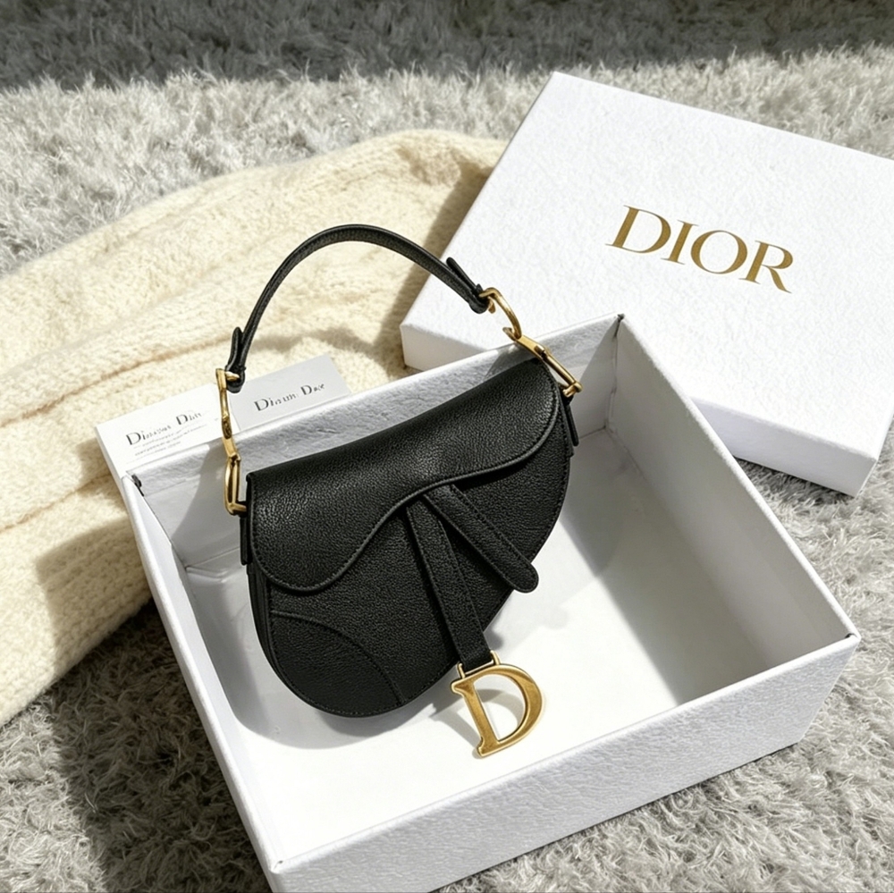 Dior Saddle Medium Bag